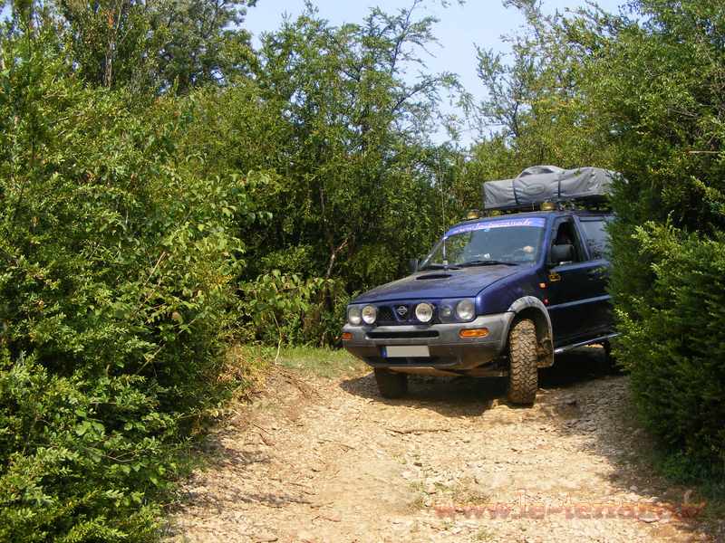 montalieu vercieu nissan terrano mistral ford maverick